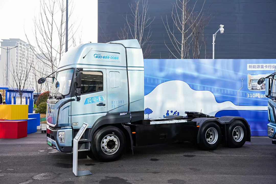 实力见证 | 多款新品首发，宇通重卡春季新品发布会隆重举行