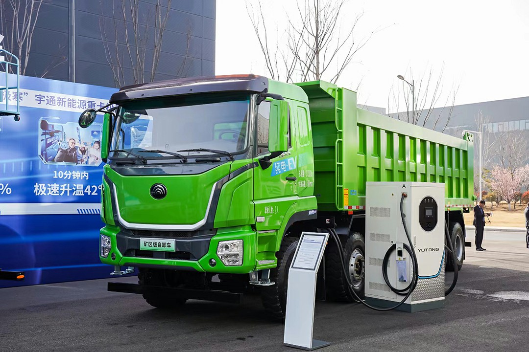 实力见证 | 多款新品首发，宇通重卡春季新品发布会隆重举行