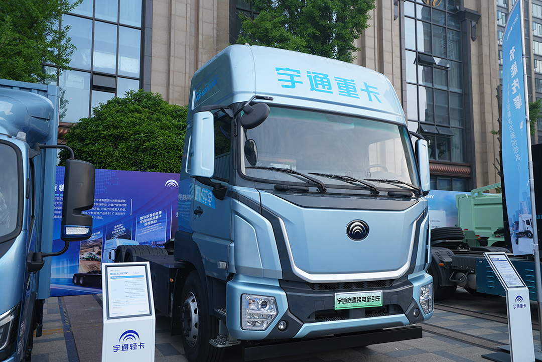 实力见证 | 宇通重卡现身蓉城，三奖加冕实力引领