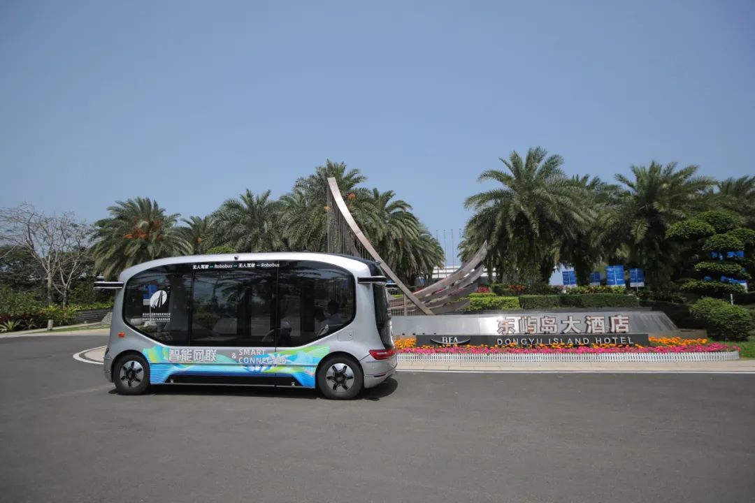 CCTV央视报道：李强视察并体验小宇2.0