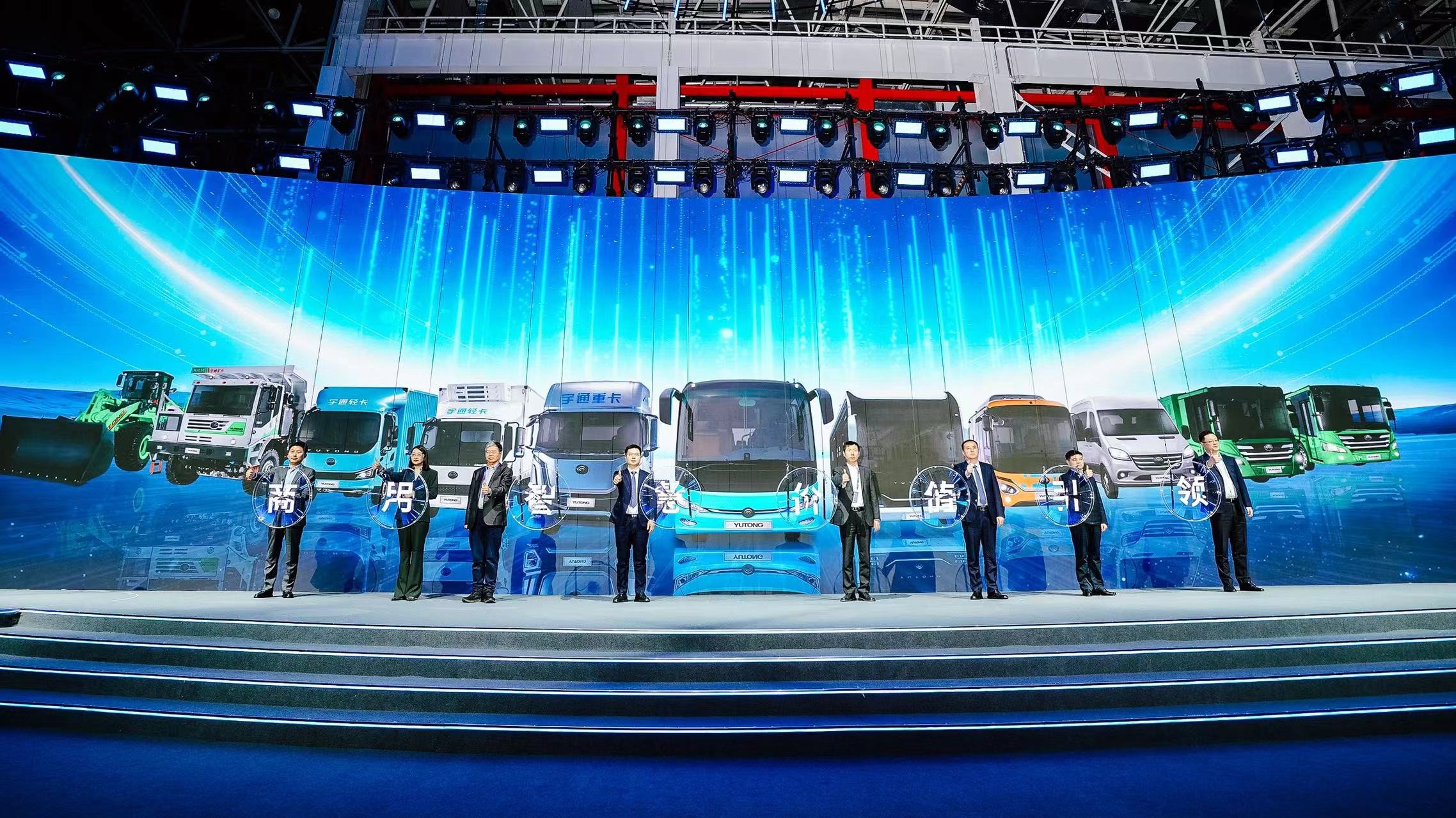 破解行业困境！宇通联手宁德时代首发15年150万公里质保长寿命电池