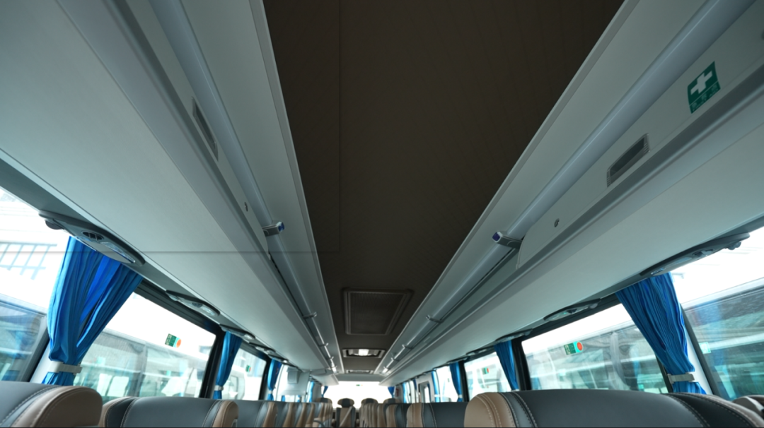 行业最大批量！宇通100辆高端旅游客车交付新疆