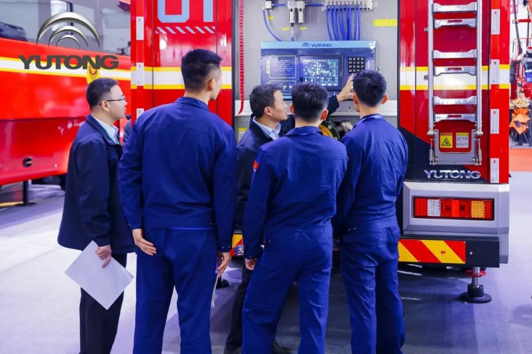 科技赋能实战！宇通专用车亮相第二十一届国际消防展
