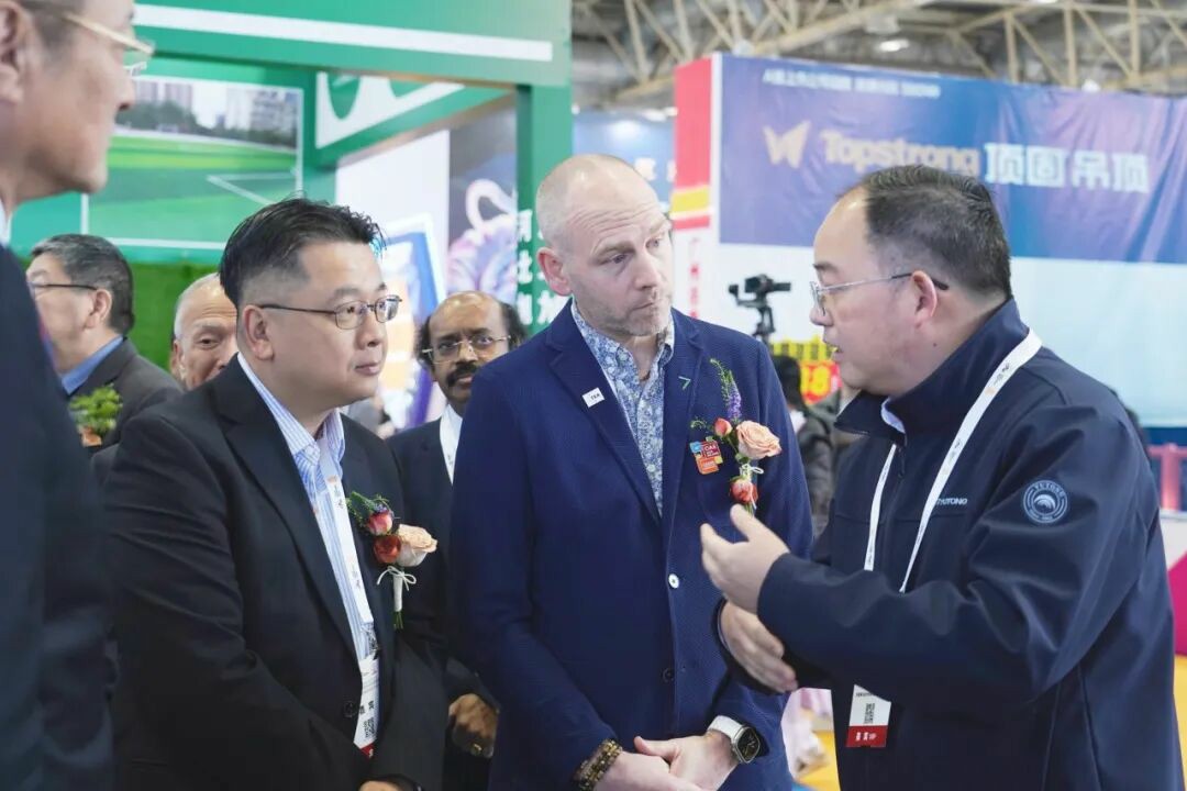 诚邀共赴 | 宇通专用车与您相约2025 中国(郑州)旅游休闲娱乐产业博览会