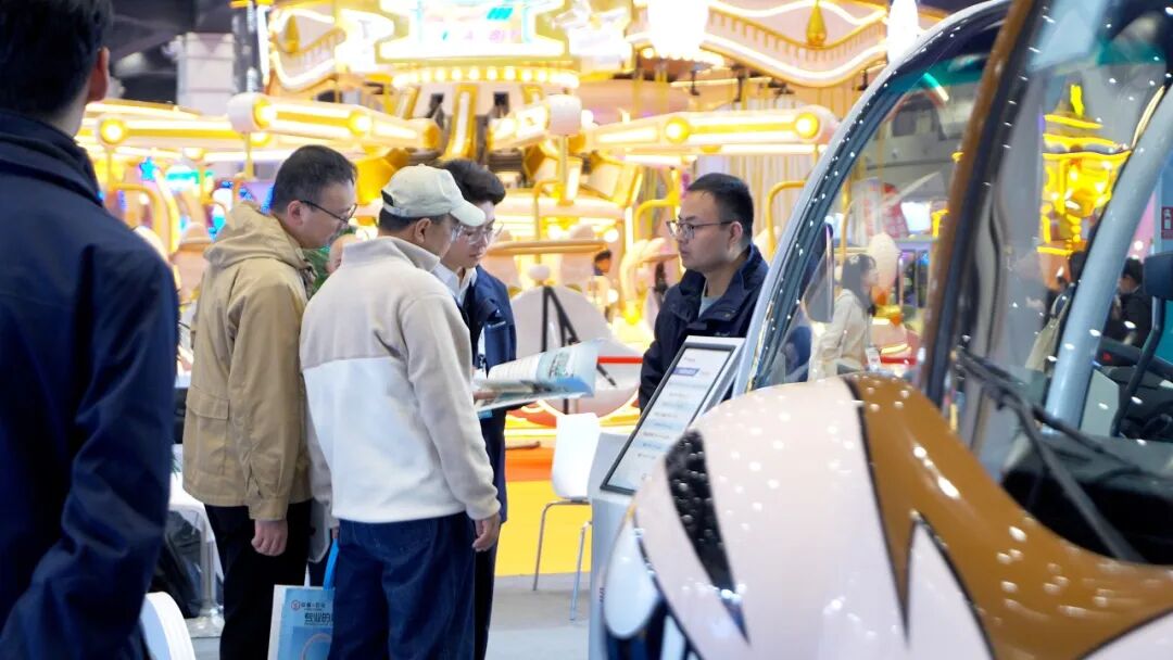 智趣出行，悦动未来！宇通观光车亮相2025中国（郑州）旅游休闲娱乐产业博览会