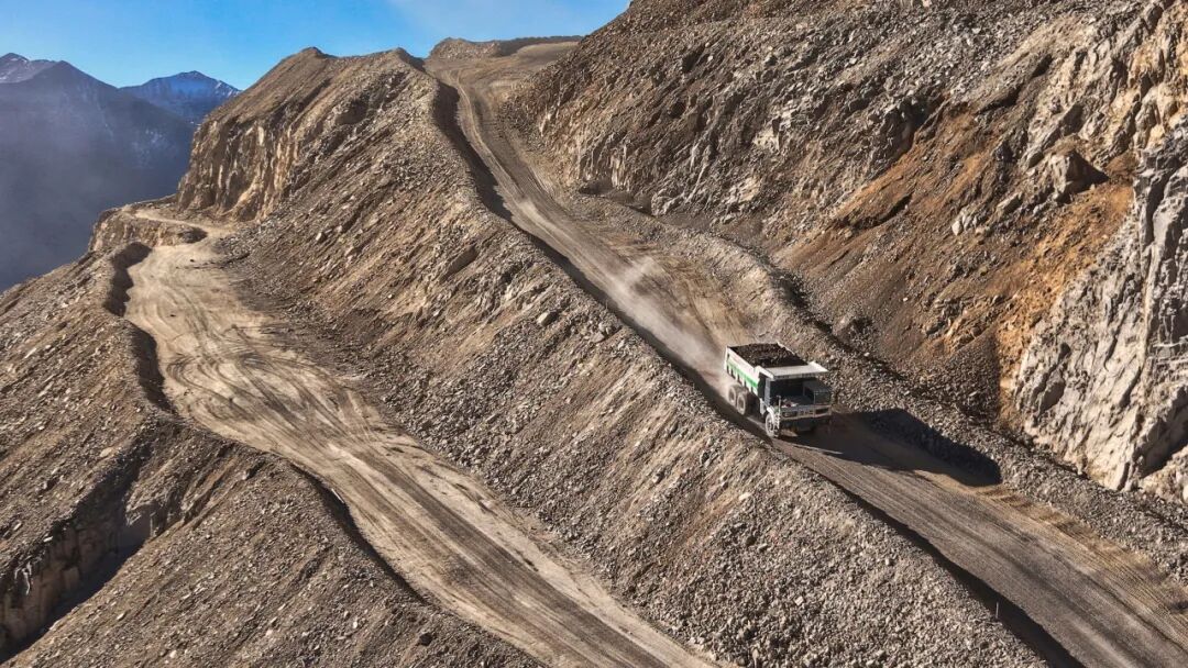 宇矿同行|宇通矿卡受邀参加全球矿业电气化峰会，共绘零碳智慧矿山新蓝图！