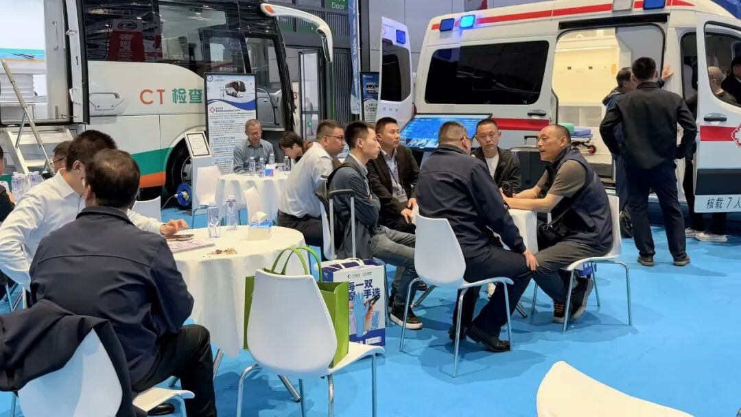 宇通医疗车亮相上海国际医博会，实力诠释移动医疗新价值