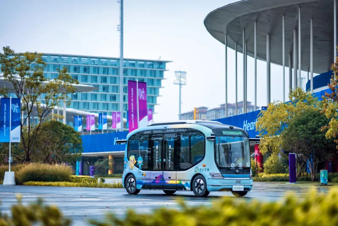 CCTV央视报道：李强视察并体验小宇2.0