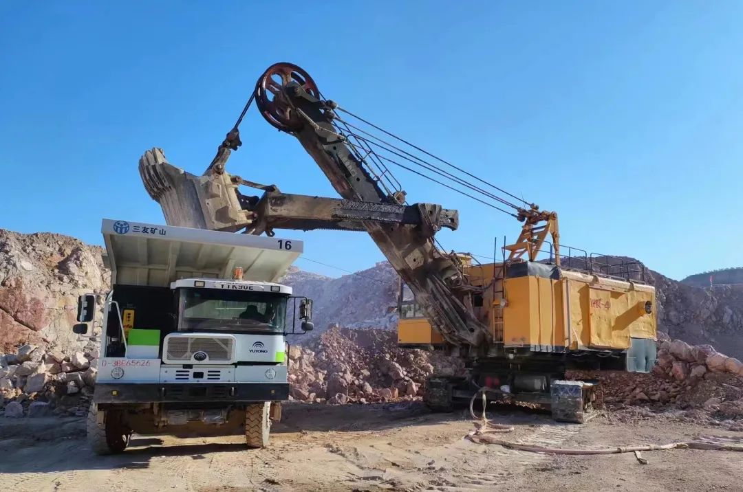 三友矿山:携手宇通矿卡让矿山换新颜 三友矿山:携手宇通矿卡让矿山换新颜